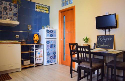 Naples City Centre Apartment | San Gregorio Apartment