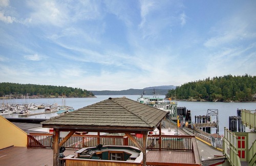 Friday Harbor Condo | San Juan Suites - Northwest Passages! Downtown!