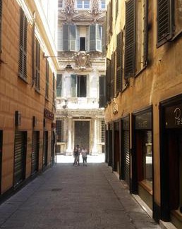 Genoa Historical Centre Apartment | San Matteo Studio