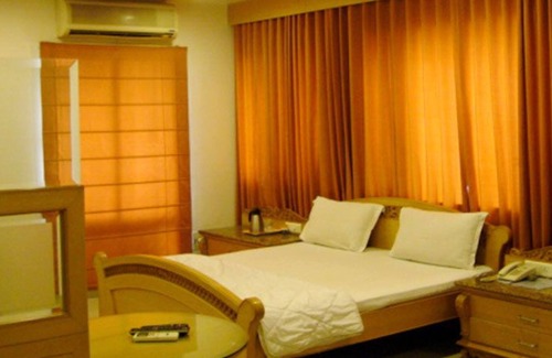 Begumpet Hotel | Sana Heritage Inn Hyd