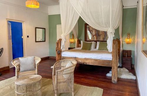 Naivasha House | Sanctuary Farm House 5-bedroom Lodge In Wildlife