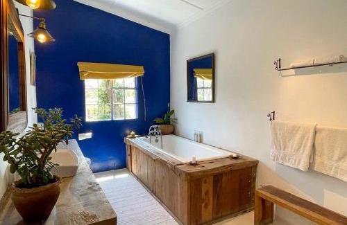 Naivasha House | Sanctuary Farm House 5-bedroom Lodge In Wildlife