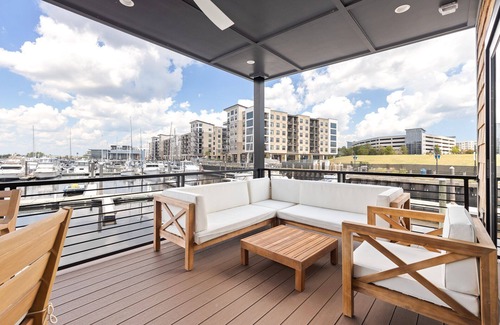 River District Apartment | Sanctuary @ The Cove Riverwalk Villas