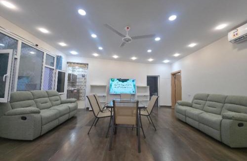 Bidiya Ski Chalet | Sand Adventures Oasis