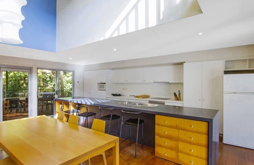 Pearl Beach House | Sand and Sea by HolidayCo.