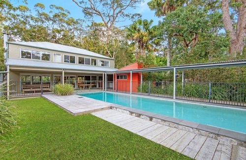 Pearl Beach House | Sand and Sea by HolidayCo.