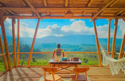 Sidemen Villa | Sandag hill