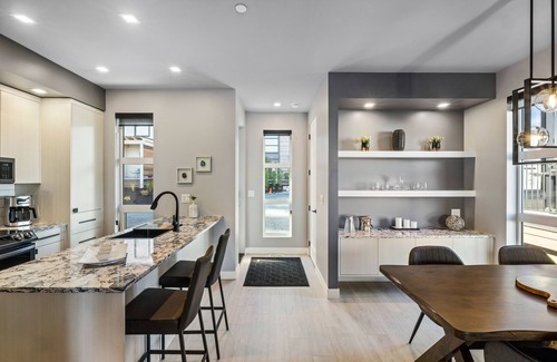 Regional District of Nanaimo House | SandCastle Shores - 2 bedroom newly built Parksville townhome with beach access