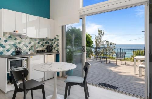 Forresters Beach Apartment | Sandcastle Studio by Coast Hosting