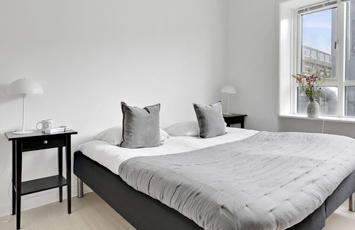 Roskilde Apartment | Sanders Fjord 2 - Smart 1-bdr Apt Near Cathedral