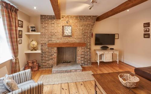 Whitby Apartment | Sanders House