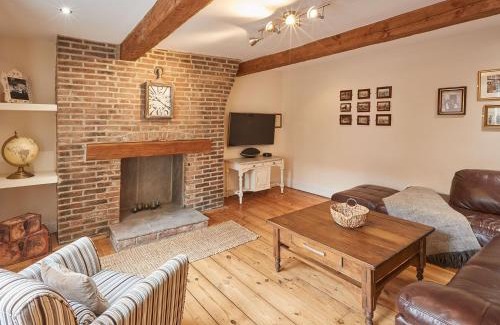 Whitby Apartment | Sanders House