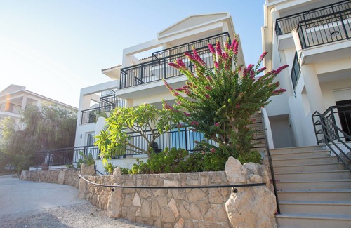 Chlorakas Apartment | Sanders Seaview - Dreamy 3 Bdr Apt with Seaview