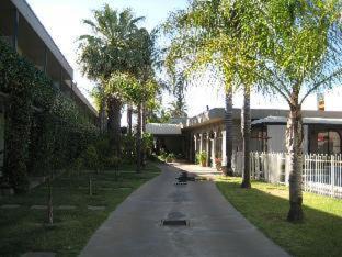 Mildura Hotel | Sandors Motor Inn