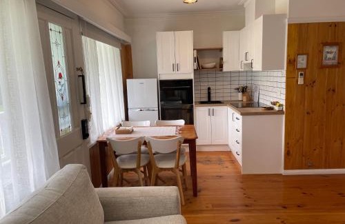 Port Fairy Villa | Sandpiper - charming beach villa