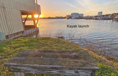 Holiday Isle Condo | Sandpiper Cove Unit 4231 Your Destin Beach Getaway With Free Beach Service