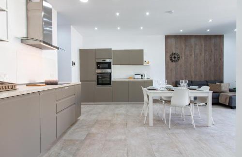 Bellavista Apartment | Sandstone Apartment 17