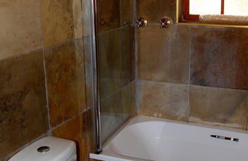 Fouriesburg Bed & Breakfast | Sandstone Chameleon Guesthouse Fouriesburg