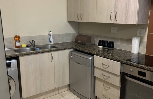 Greater Johannesburg Metropolitan Area Apartment | Sandton three bedroom apartment with magnificent views.