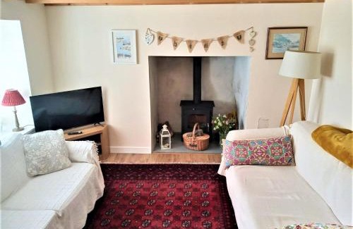 Boscundle House | Sandy cottage, nr Eden & beaches