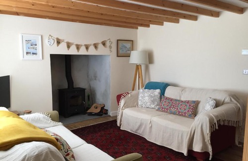 Boscundle House | Sandy cottage, nr Eden & beaches