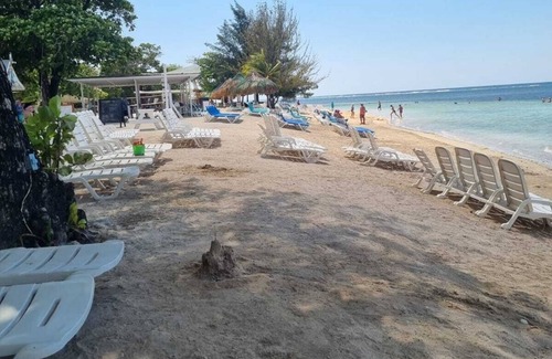 Roatan Apartment | Sandy bay near sol y mar beach