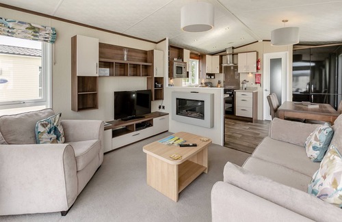 Looe House | Sandy Pebble Deluxe (Pet)