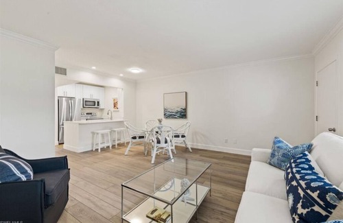 Sanibel Condo | Sanibel Island Renovated Condo Ground Floor, WiFi, Close to Beach, Washer/Dryer