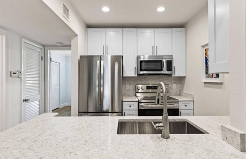 Sanibel Condo | Sanibel Island Renovated Condo Ground Floor, WiFi, Close to Beach, Washer/Dryer