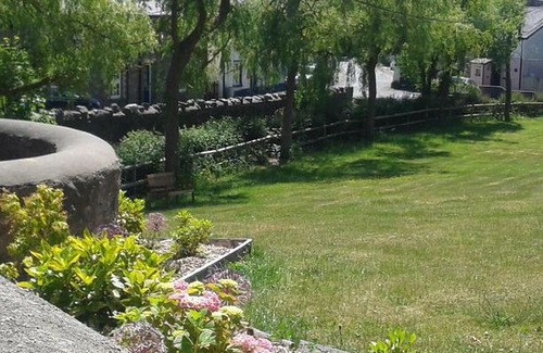 Llanfynydd Apartment | Sannan Court Holiday Apartments