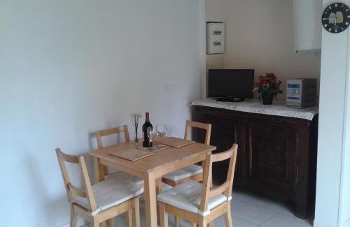 Cahuzac House | Sans Souci