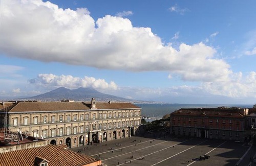 San Ferdinando Apartment | Santa Chiara Grand Suite