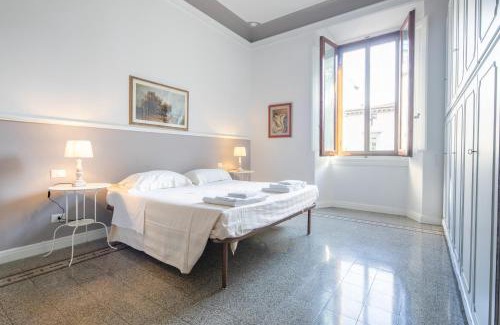 Santa Maria Novella Apartment | Santa Maria Novella 4 bedrooms by Mmega
