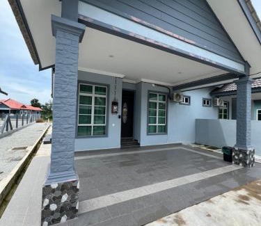 Kampung Gong Datok House | Santai Stay Terengganu