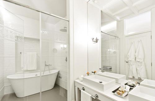 Santa Maria Maior Hotel | Santiago de Alfama - Boutique Hotel
