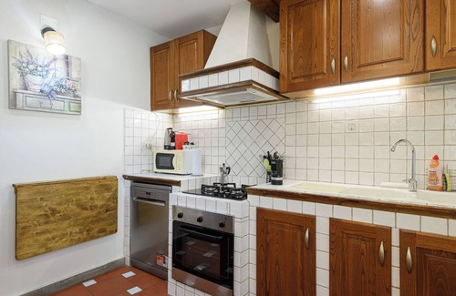 Santo Spirito Apartment | Santo Spirito: Florence's Residential Soul apartment