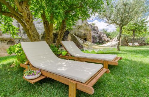 Palazzolo Acreide Villa | Santolìo Country Retreat - Relax in Masseria Siciliana con Giardino e Vista