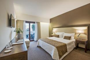 Laundos Hotel | Sao Felix Hotel Hillside & Nature