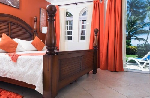 Callendar House | Sapphire Beach 118 Su