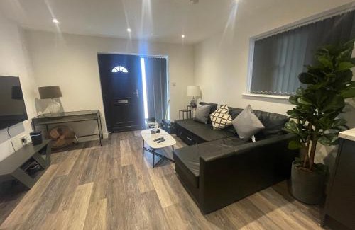 Roath Apartment | Sapphire Premier Apartments w/Secure Parking