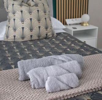 Tuscolano Apartment | Sara's Home - Modern Apartment Near Metro, Perfect for Families and Groups in Rome