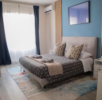Tuscolano Apartment | Sara's Home - Modern Apartment Near Metro, Perfect for Families and Groups in Rome