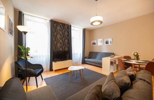 Erzsebetvaros Apartment | Sarah's Home with POOL, WELLNESS