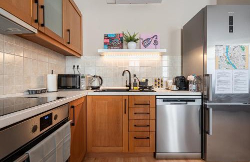 Erzsebetvaros Apartment | Sarah's Home with POOL, WELLNESS