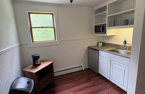 Saratoga Springs Hotel | Saratoga Garden Motel