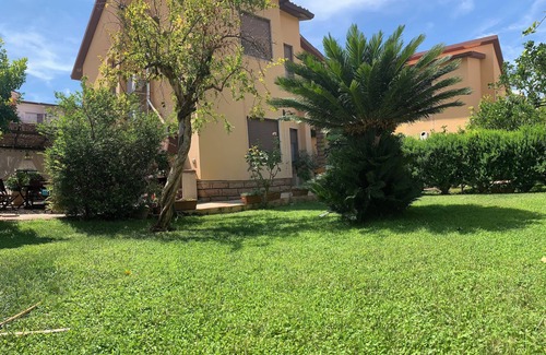 Bosa Marina Apartment | SARDINIA, SEA, SUN & RELAX IN HOUSE WITH PRIVATE GARDEN NEXT TO THE BEACH