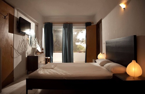 Lavreotiki Hotel | Saron Hotel