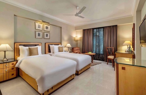 Kalupur Hotel | Sarovar Portico Kalupur Ahmedabad