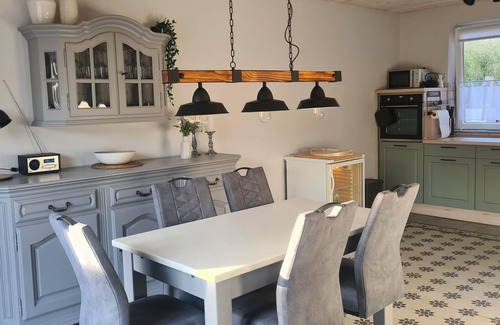 Altenkirchen Apartment | Sattelkammer - Ferienwohnungen Lindenhof