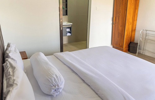 Jerowaru Hotel | Satu Hati Hotel and Restaurant